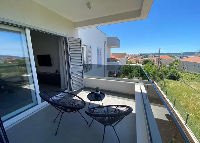 Tragurium *