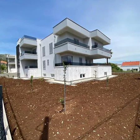 Tragurium Apartamento *