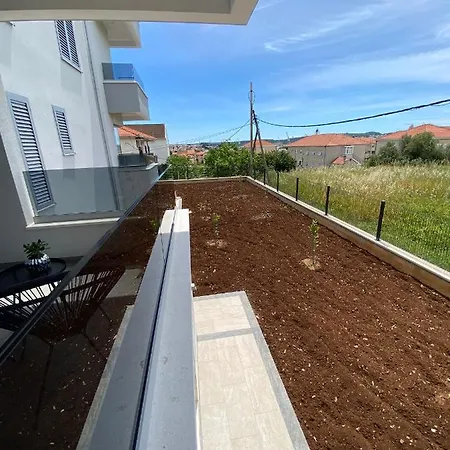 Tragurium Apartament *