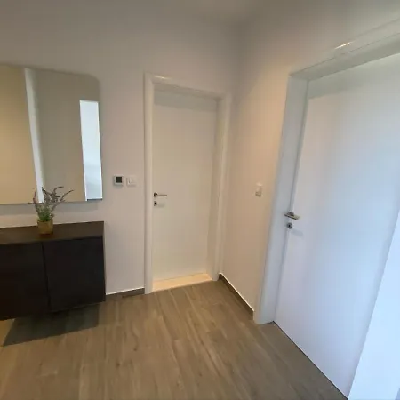 Tragurium Apartament *